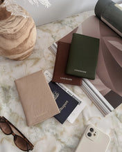 Load image into Gallery viewer, Venice Passport Holder - Saddle Cognac