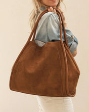 Load image into Gallery viewer, Sutton Shoulder Bag - Tan