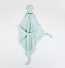 Load image into Gallery viewer, Ari Lion Comforter - Muslin Comforter with Silicone Teether
