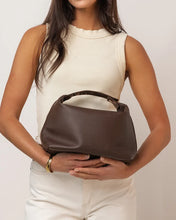 Load image into Gallery viewer, Duke Handbag - Chocolate
