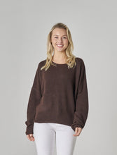 Load image into Gallery viewer, Women's Basic Round Neck Jumper
