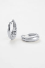 Load image into Gallery viewer, Cleo Hoop - Silver
