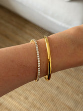 Load image into Gallery viewer, Dani Tennis Bracelet - Gold
