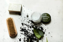 Load image into Gallery viewer, Gentlemen's Hardware Gardeners Handcare Kit
