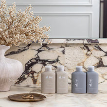 Load image into Gallery viewer, Holiday Travel Pack
