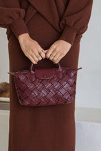 Load image into Gallery viewer, Classic Platted Crossbody Bag
