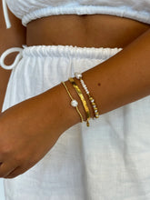 Load image into Gallery viewer, Lily Bracelet - Gold
