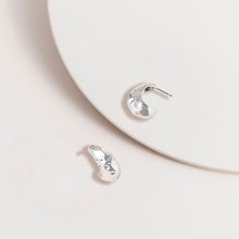Load image into Gallery viewer, Silver Hammered Droplet Earrings
