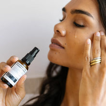 Load image into Gallery viewer, Vitamin C Serum

