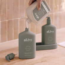 Load image into Gallery viewer, Willow Gum &amp; Lemon Myrtle - 650ML
