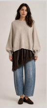 Load image into Gallery viewer, Barrel Leg Denim Jeans
