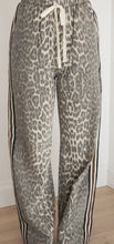 Load image into Gallery viewer, Leopard Racer Denim Pants
