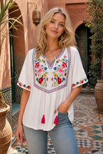 Load image into Gallery viewer, Willow Floral Embroidery Top - White
