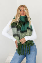 Load image into Gallery viewer, Chunky Winter Scarf
