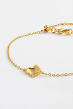 Load image into Gallery viewer, Fleur Bracelet - Gold
