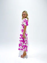 Load image into Gallery viewer, Mono Block Print Back Hole Slim Dress - Hot Pink
