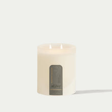 Load image into Gallery viewer, Willow Gum &amp; Lemon Myrtle Soy Candle
