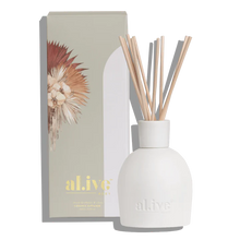 Load image into Gallery viewer, Sweet Dewberry &amp; Clove Diffuser
