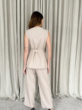 Load image into Gallery viewer, Wide Leg Dressy Trousers - Natural

