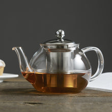 Load image into Gallery viewer, Leaf &amp; Bean Camellia Teapot with Filter 1L
